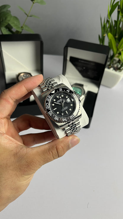 Bruce Wayne GMT