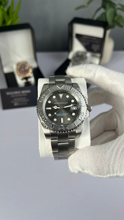 Platinum Yacht Master
